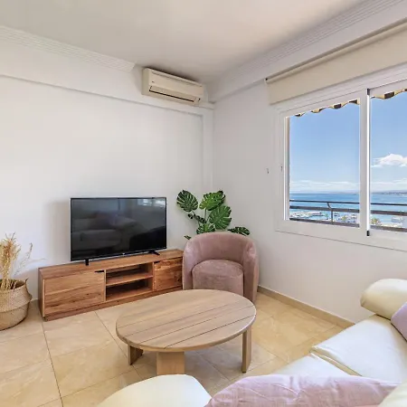 Beachfront With Twin Beds Appartamento Marbella