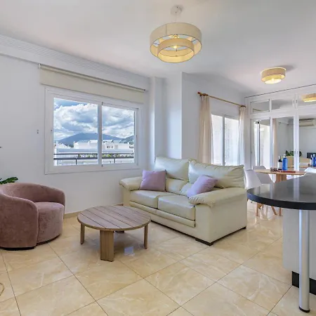 Beachfront With Twin Beds Appartamento