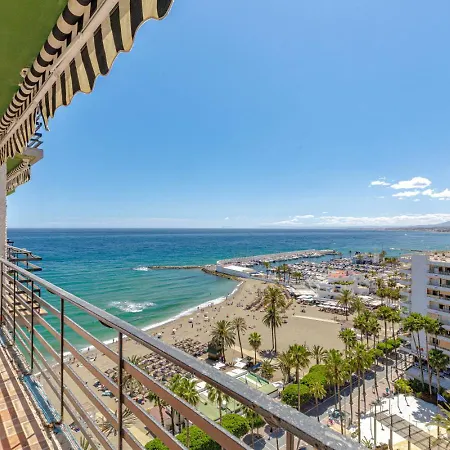 Beachfront With Twin Beds Appartamento *
