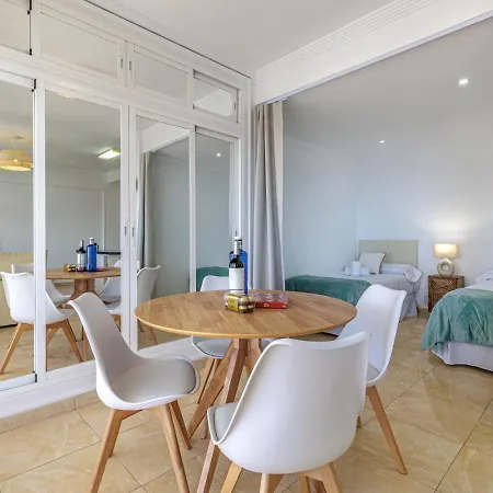 Appartamento Beachfront With Twin Beds *